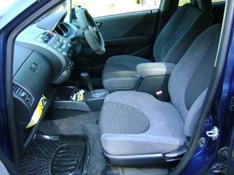 2002 Honda Fit Photos