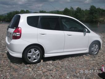 2002 Honda Fit Photos