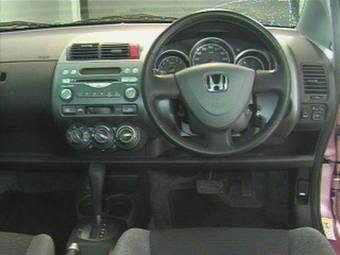 2002 Honda Fit Pictures