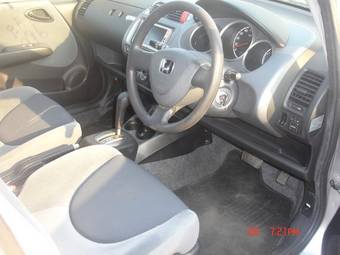 2002 Honda Fit Photos