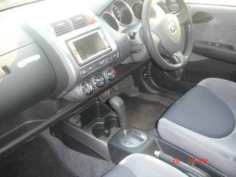 2002 Honda Fit Photos