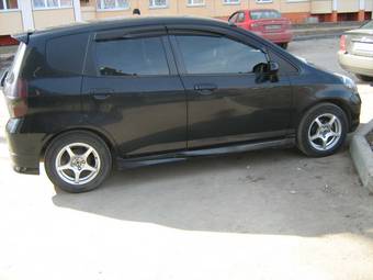 2002 Honda Fit Photos