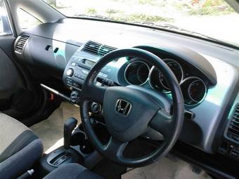 2002 Honda Fit Photos