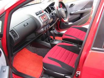 2002 Honda Fit Wallpapers