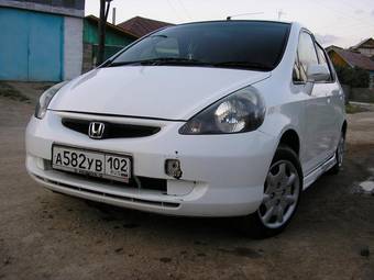 2002 Honda Fit Pictures