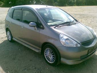 2002 Honda Fit Pictures