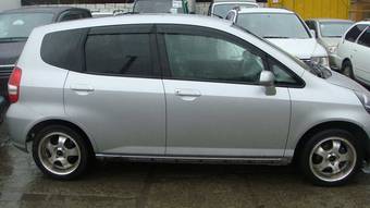 2002 Honda Fit Photos