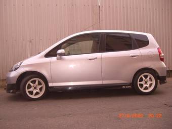 2002 Honda Fit Photos