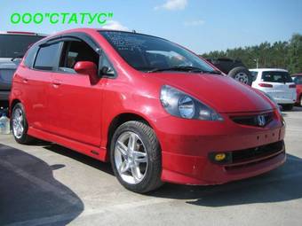 2002 Honda Fit Pictures