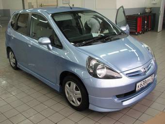 2002 Honda Fit Pictures