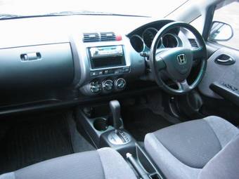 2002 Honda Fit Photos