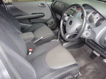 2002 Honda Fit Photos