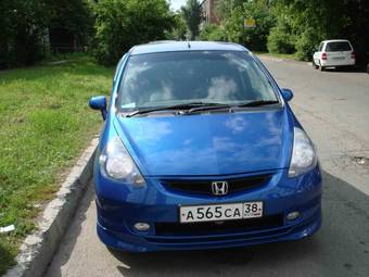 2002 Honda Fit Pictures