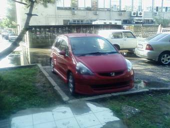 2002 Honda Fit Pictures