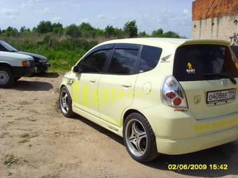 2002 Honda Fit Photos