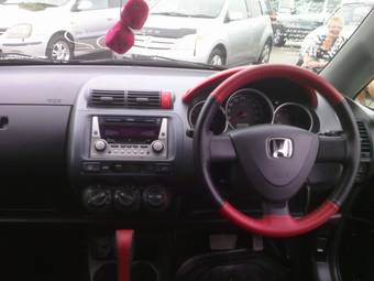 2002 Honda Fit Pictures