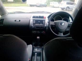 2002 Honda Fit Wallpapers