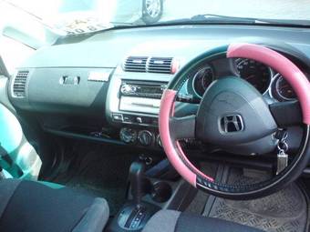 2002 Honda Fit Photos