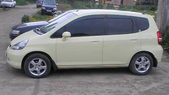 2002 Honda Fit Photos