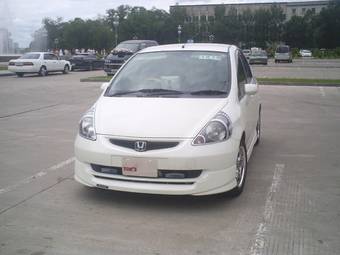 2002 Honda Fit Photos