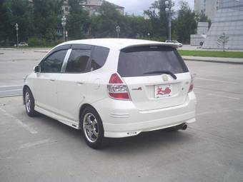 2002 Honda Fit Pictures