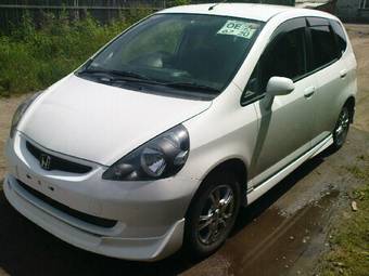 2002 Honda Fit Pictures