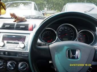 2002 Honda Fit Photos