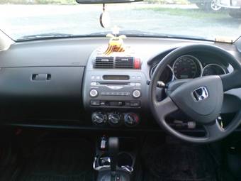 2002 Honda Fit Pictures