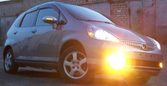 2002 Honda Fit Pictures
