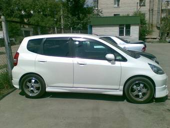 2002 Honda Fit Photos