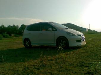 2002 Honda Fit Pictures