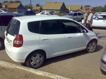 2002 Honda Fit Pictures