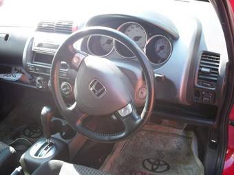2002 Honda Fit Pictures