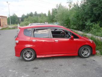 2002 Honda Fit Photos