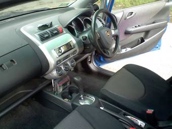 2002 Honda Fit Pictures