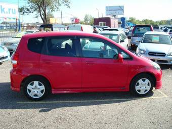 2002 Honda Fit Pictures