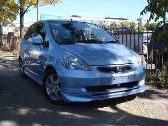 2002 Honda Fit Photos