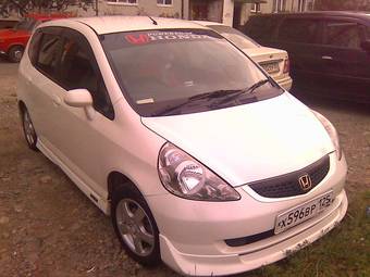 2002 Honda Fit Pictures