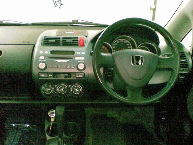 2003 Honda Fit