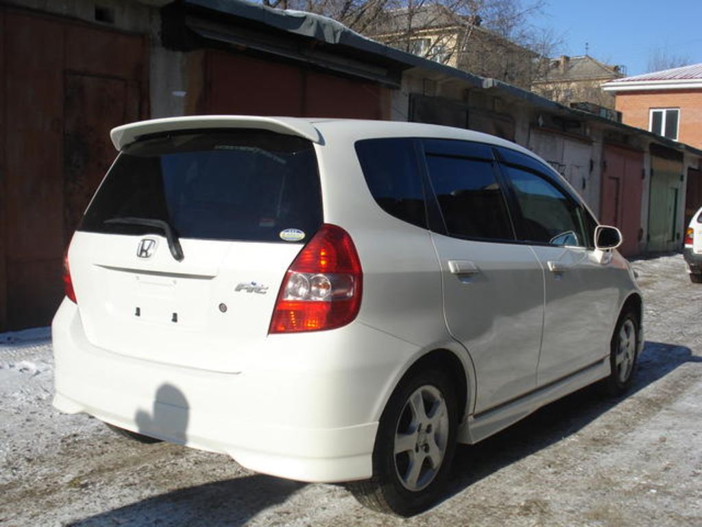 2003 Honda Fit