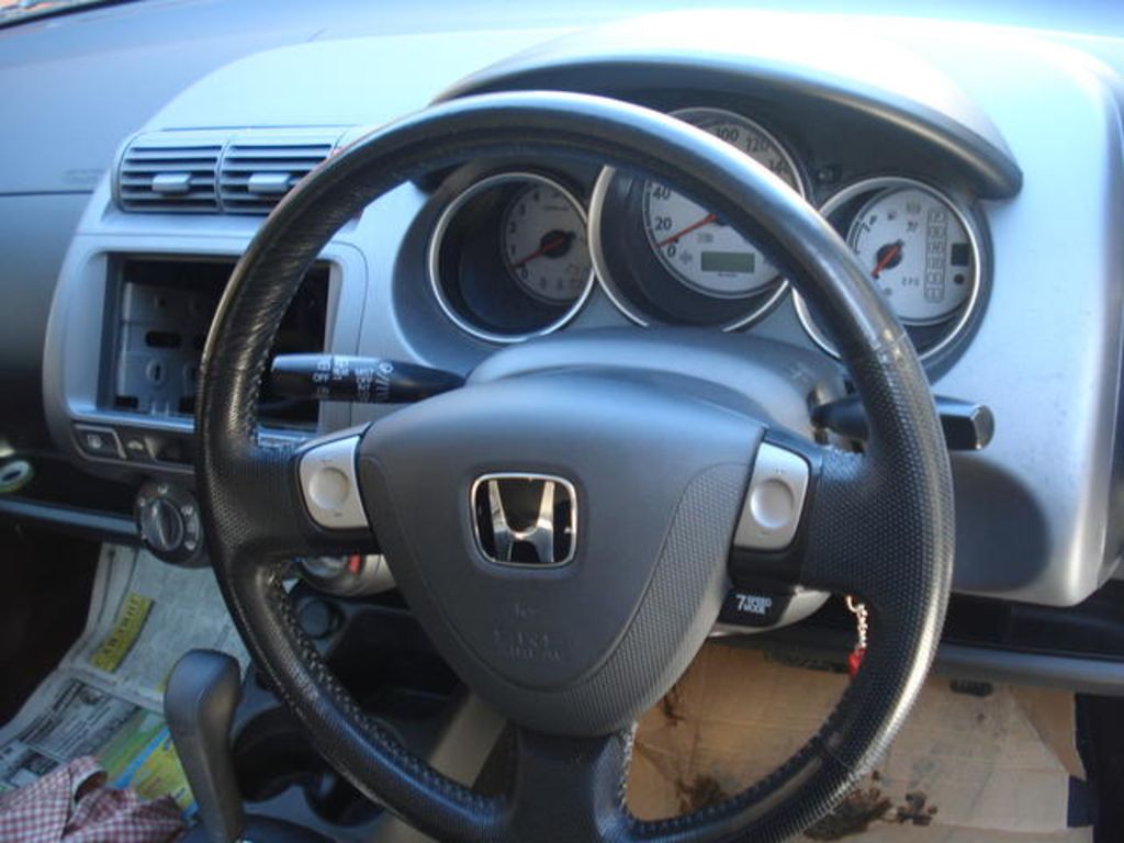 2003 Honda Fit