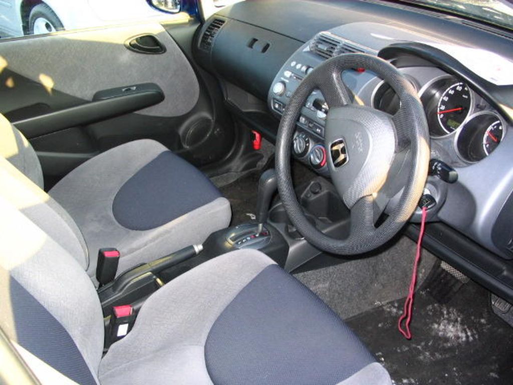 2003 Honda Fit