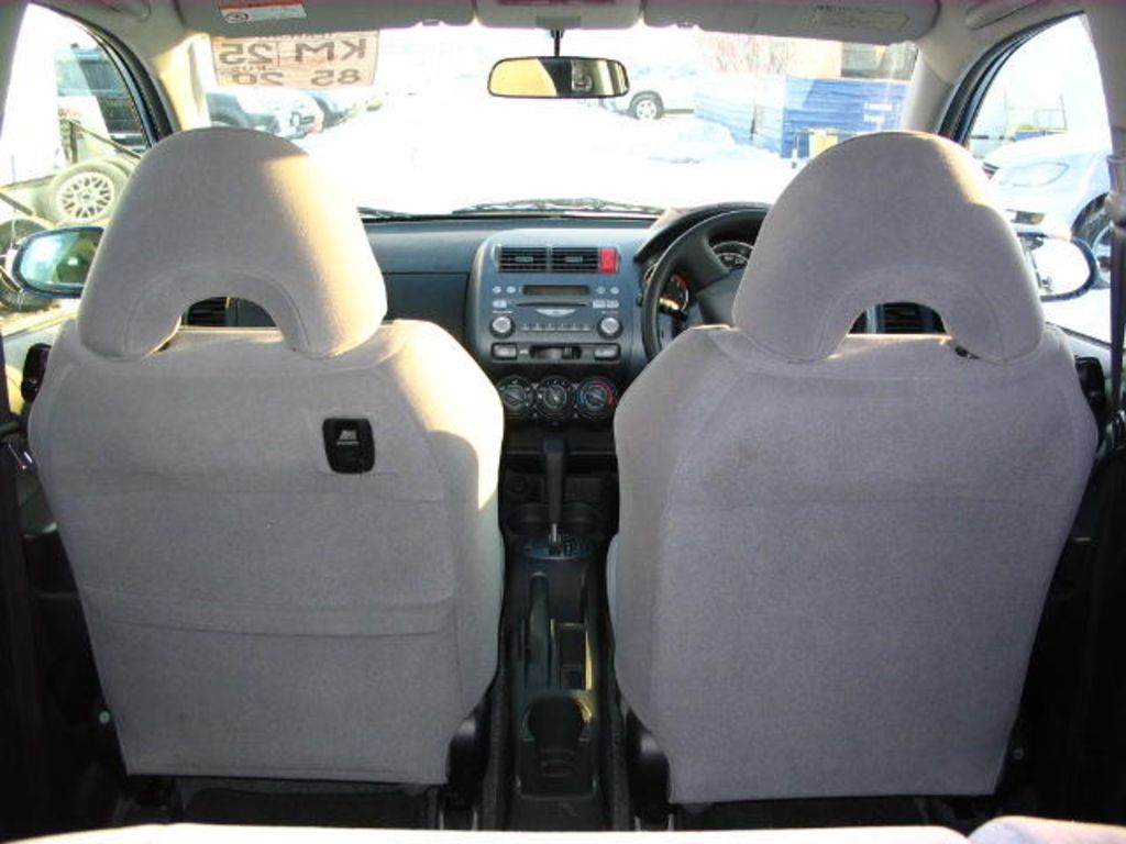 2003 Honda Fit