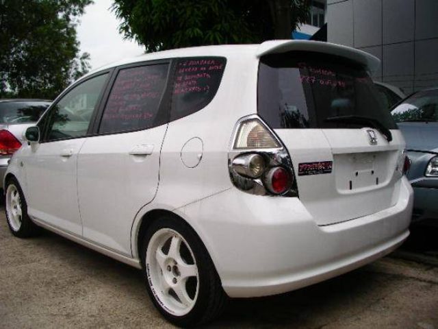 2003 Honda Fit