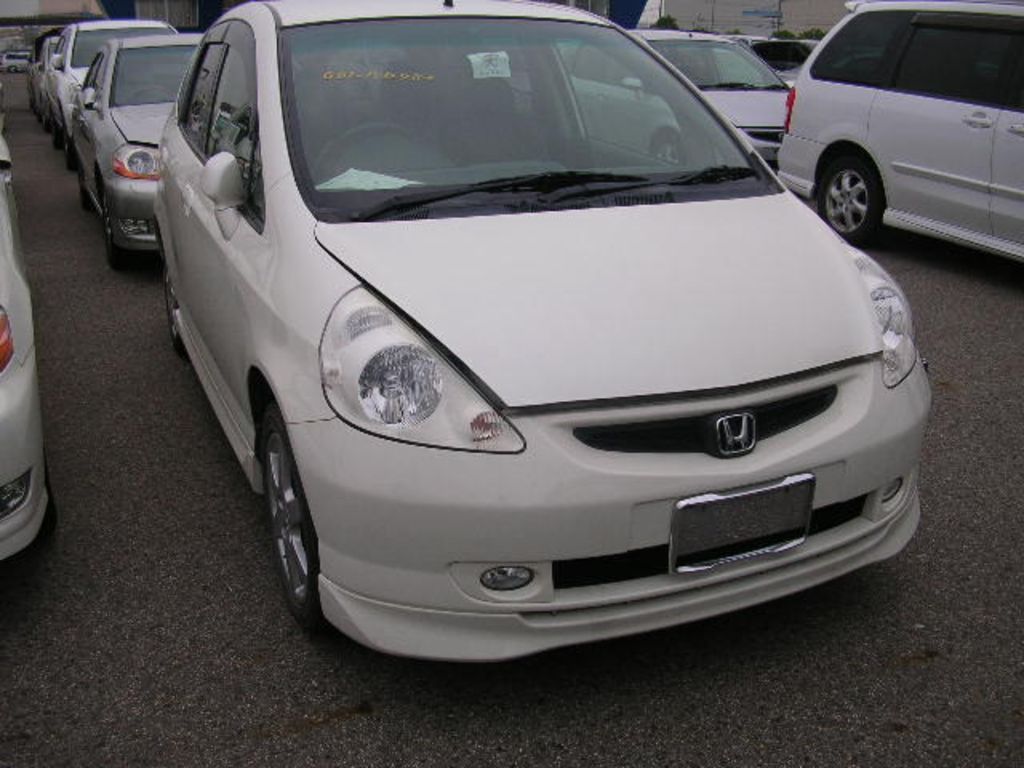 2003 Honda Fit