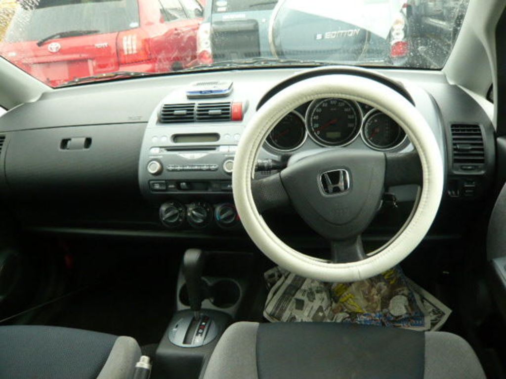 2003 Honda Fit