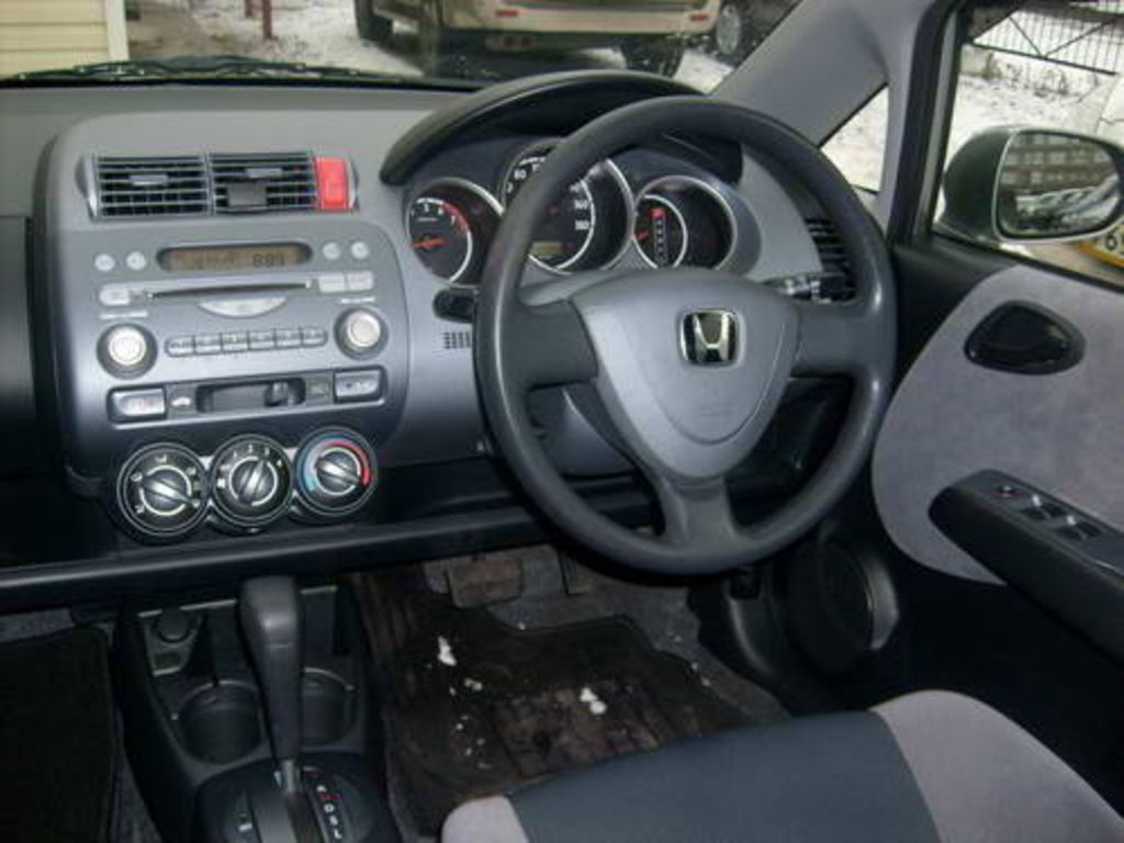 2003 Honda Fit