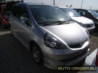 2003 Honda Fit