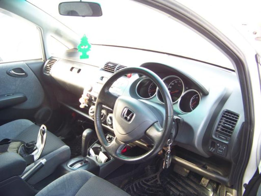 2003 Honda Fit