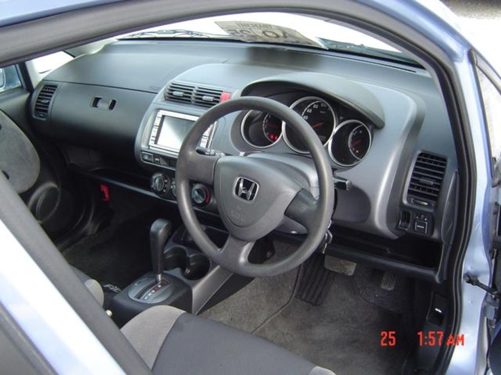 2003 Honda Fit